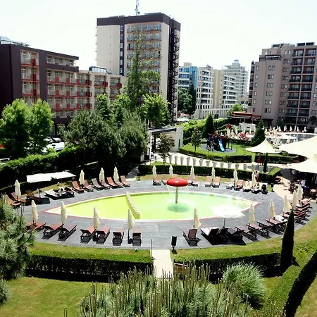 Royal Beach Millennium Apartman *
