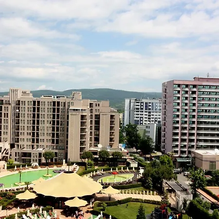 Royal Beach Millennium Apartament